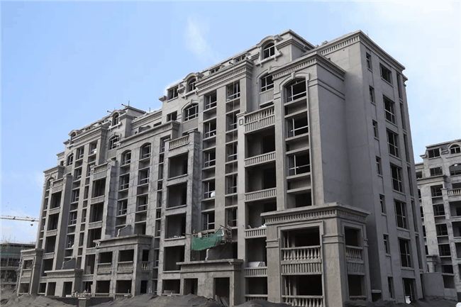 林州柒号院9月工程进度洋房1楼外墙保温已完成正在做外墙装饰