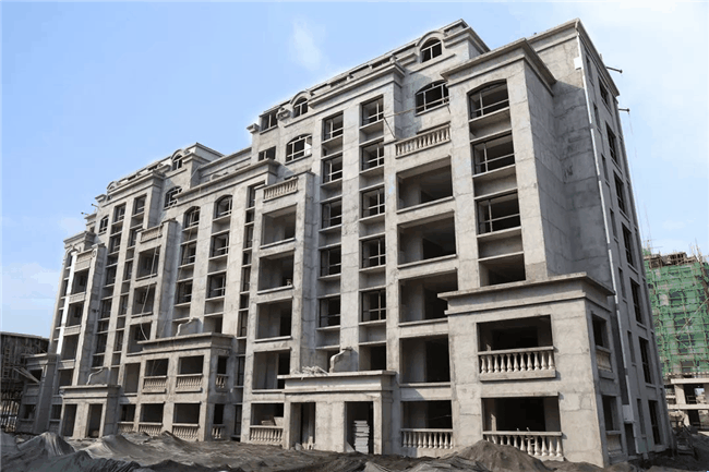 林州柒号院9月工程进度洋房1楼外墙保温已完成正在做外墙装饰